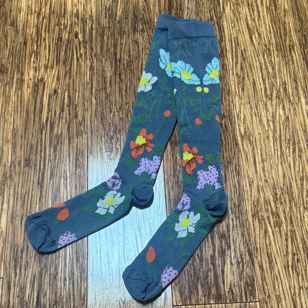 None dark gray